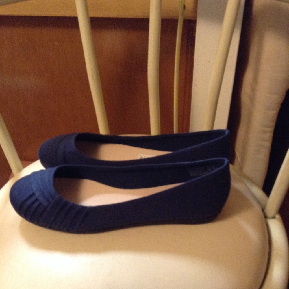2 for $20 - NWT Blue cloth flats